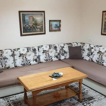 Valentina's Tirana